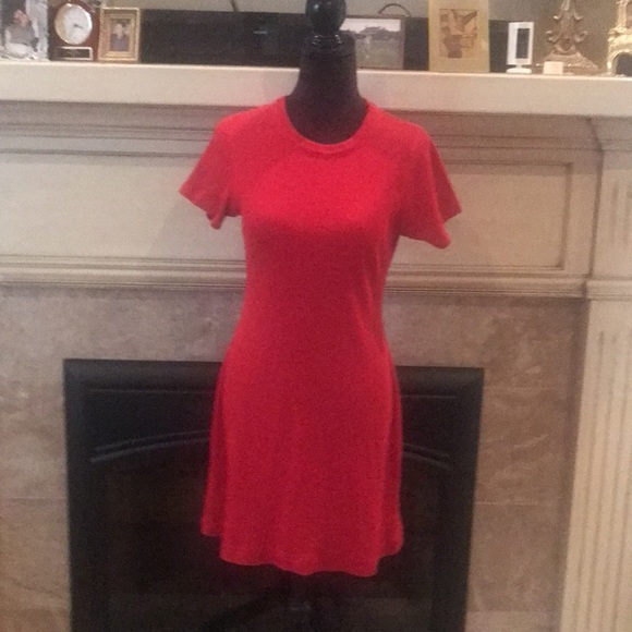 Red Dress 💋💃 - Picture 2 of 6